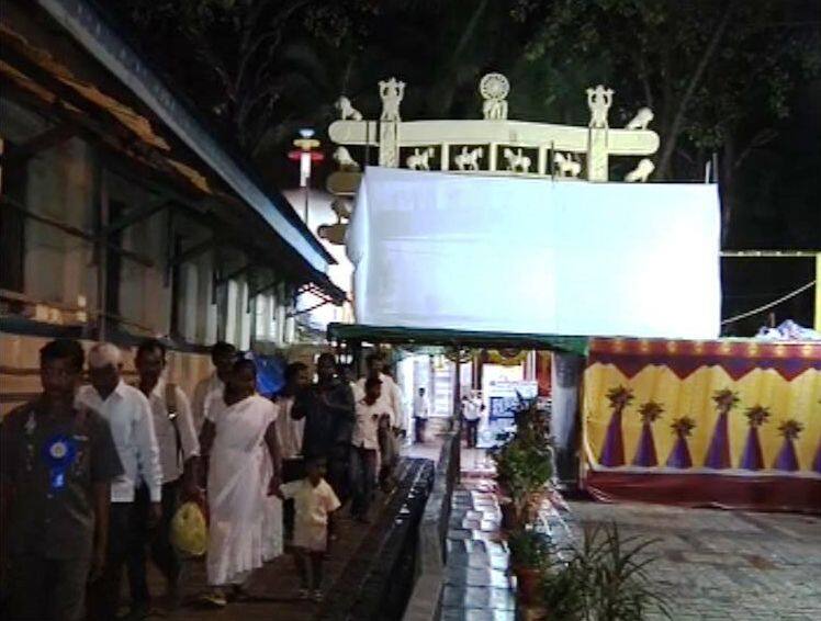 Dr. B R Ambedkar’s 61st Mahaparinirvan Din, lakhs of people at Chaityabhoomi महापरिनिर्वाण दिनानिमित्त चैत्यभूमीवर भीमसागर