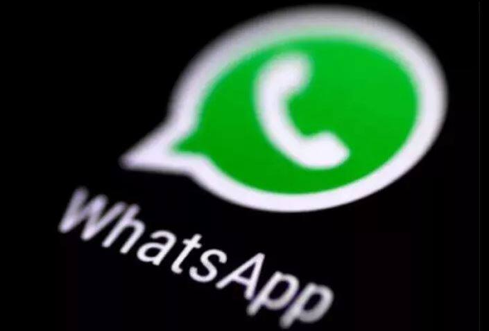 यूजरच्या डोळ्यांच्या काळजीसाठी व्हॉट्सअॅपचं नवं फीचर dark mode new features of whatsapp यूजरच्या डोळ्यांच्या काळजीसाठी व्हॉट्सअॅपचं नवं फीचर