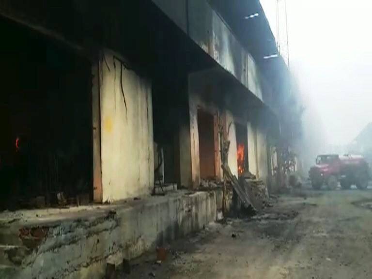 Bhiwandi : Godown’s building may collapse due to fire आगीमुळे भिवंडीच्या गोदामाची इमारत कोसळण्याची भीती