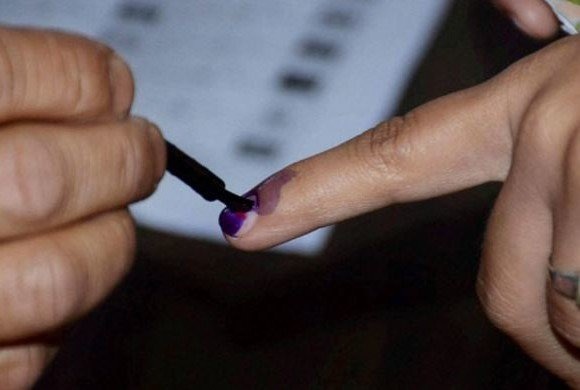 82 percent voting done for 561 Gram panchayats in state राज्यातील 561 ग्रामपंचायतींसाठी 82 टक्के मतदान