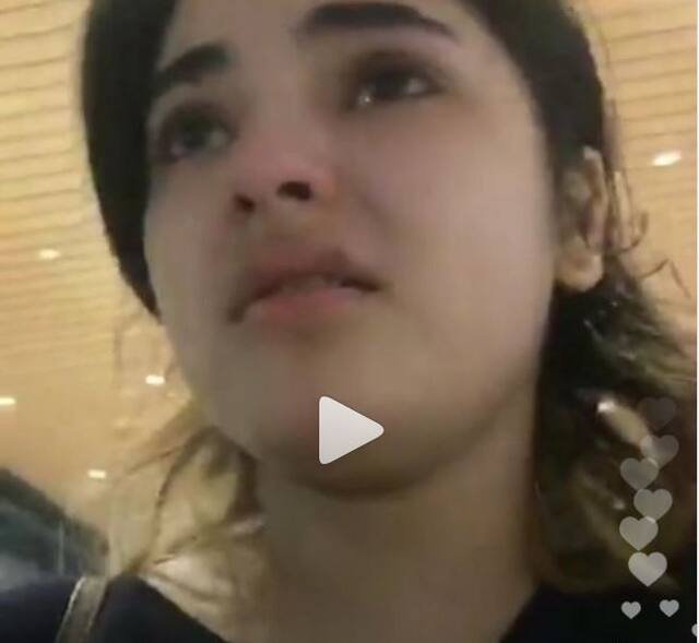 'दंगल गर्ल' झायराशी विमानात छेडछाड, केबिन क्रूचा कानाडोळा