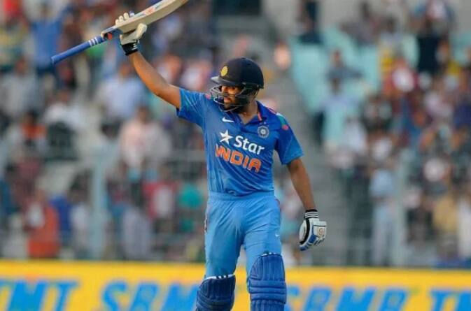 रोहित शर्माचं जबरदस्त द्विशतक, लंकेसमोर 393 धावांचं आव्हान India vs Sri Lanka, Mohali one day live score, cricket update रोहित शर्माचं जबरदस्त द्विशतक, लंकेसमोर 393 धावांचं आव्हान