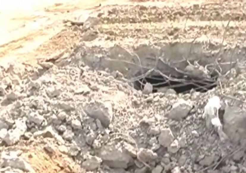 मुख्यमंत्री आणि गडकरींच्या हेलिपॅडसाठी विकासकामांवर हातोडा developments work demolished for Chief Minister and Gadkari’s helipad in buldhana latest update मुख्यमंत्री आणि गडकरींच्या हेलिपॅडसाठी विकासकामांवर हातोडा