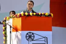 गुजरातमध्ये काँग्रेसचं संख्याबळ वाढलं, अपक्ष आमदाराचा काँग्रेसमध्ये प्रवेश