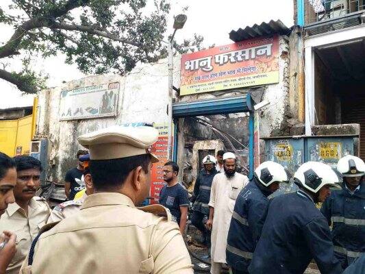 sakinaka fire incident owner fo s साकीनाका आग दुर्घटना, अनधिकृत कारखाना चालवणाऱ्या मालकाला अटक