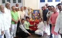 महाराष्ट्र केसरी मानाच्या चांदीच्या गदेचे पूजन