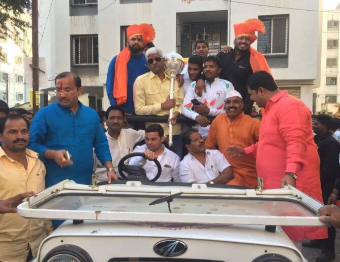 त्यामुळे पहिल्याच फेरीत अभिजीत कटके आणि शिवराज राक्षे आमनेसामने येतील. तर चंद्रहार पाटील आणि गणेश जगताप यांच्यात लढत होईल. उभय लढतींमधला विजयी पैलवान दुसऱ्या फेरीत एकमेकांविरोधात शड्डू ठोकतील. 