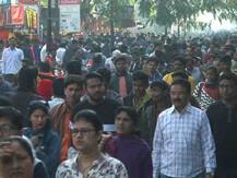 शिर्डी आणि पंढरपुरात भक्तांची तुफान गर्दी, साई मंदिर दर्शनासाठी रात्रभर खुलं