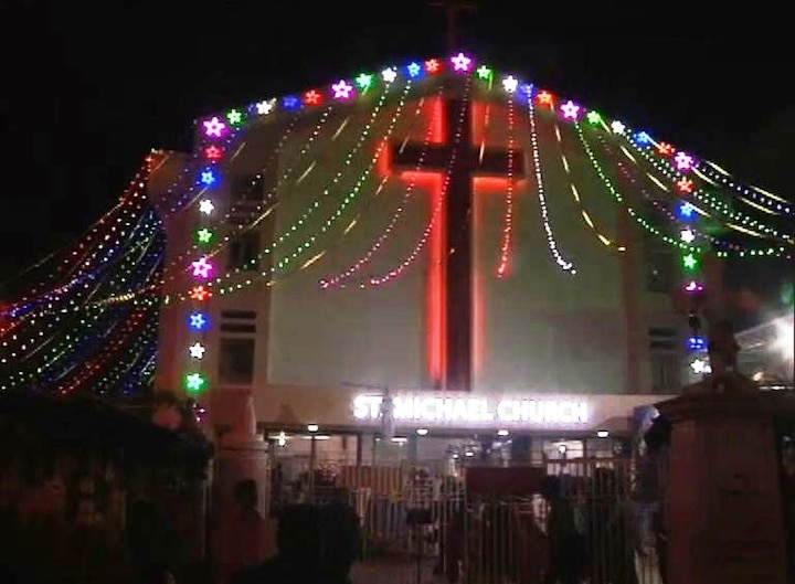 World including India celebrates Christmas today भारतासह जगभरात ख्रिसमसचा उत्साह, चर्चमध्ये गर्दी