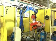 औरंगाबादच्या ऑटो इंडस्ट्रीत रोबोटने उत्पादन निर्मिती