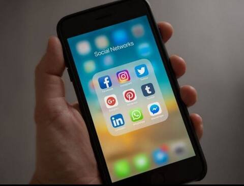 Yearender 2017: वर्षभरात सर्वाधिक वापरलेले सोशल अॅप्स Yearender 2017: वर्षभरात सर्वाधिक वापरलेले सोशल अॅप्स