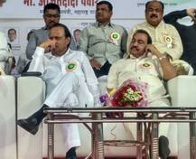 खडसेंनी कानात सांगितलेलं जाहीर केलं तर... : अजित पवार