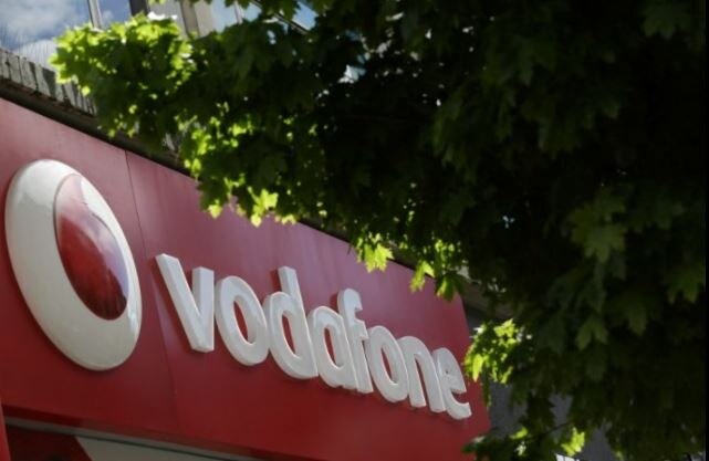 Vodafone to present व्होडाफोन नव्या वर्षात ग्राहकांना खास भेट देणार!