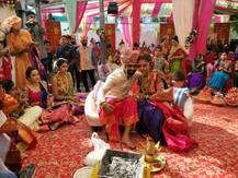 शिवसेना मंत्र्याच्या मुलीसोबत क्रिकेटर विजय झोल विवाहबंधनात