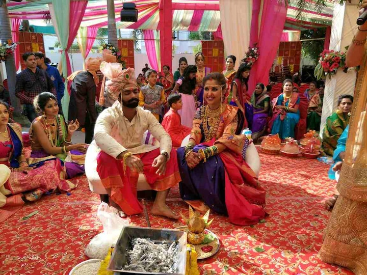 पाहा आणखी फोटो