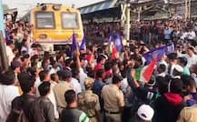 महाराष्ट्र बंद : मुंबईतील रास्तारोको-आंदोलनाचे फोटो