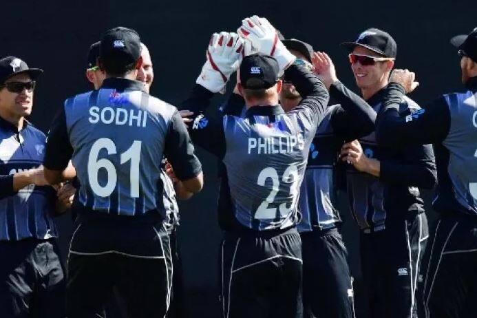 न्यूझीलंडने तीन सामन्यांच्या ट्वेंटी ट्वेंटी मालिकेत 2-0 ने विजयी आघाडी घेतली आहे.