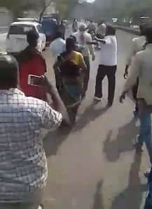 पत्ता विचारल्यावरुन वाद, माजी PSI ला महिलांची मारहाण