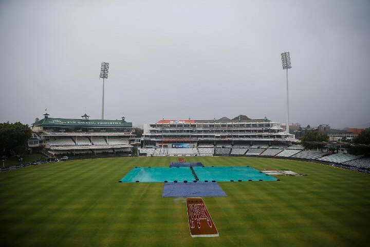 Rain stopped third day game in Capetown test तिसऱ्या दिवसाचा खेळ पाण्यात, केपटाऊन कसोटीत पावसाचा व्यत्यय