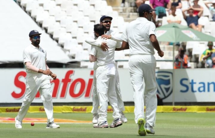 India tour of South Africa at Cape Town test:  India need 208 runs to win the 1st Test against south africa IndvsSA : केपटाऊन जिंकण्यासाठी भारताला 208 धावांची गरज