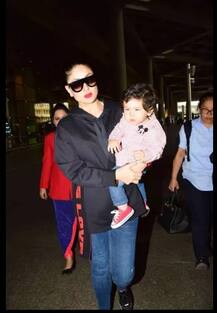 करीना कपूर आणि गोंडस तैमूर कॅमेऱ्यात कैद