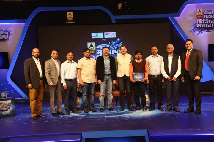 एबीपी माझाच्या ‘ब्लॉग माझा 2017’ स्पर्धेचे निकाल जाहीर झाले आहेत. स्पर्धेला परीक्षक म्हणून प्रसिद्ध साहित्यिक राजन खान आणि भारतीय तसेच पाश्चिमात्य संगीताचे अभ्यासक, स्तंभलेखक डॉ. आशुतोष जावडेकर लाभले.