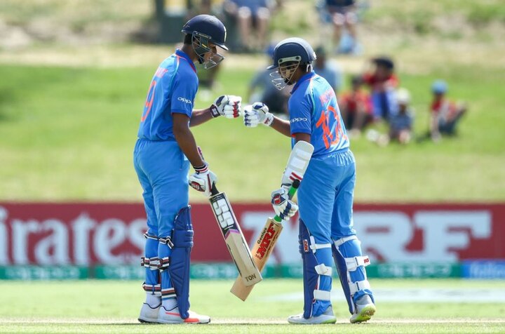 India Under 19 : Team India won against Australia in first match अंडर-19 विश्वचषक : टीम इंडियाची विजयी सलामी, ऑस्ट्रेलियाचा धुव्वा