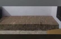 3 गाद्यांमध्ये 100 कोटीच्या जुन्या नोटा, यूपीत जुन्या नोटांचं घबाड