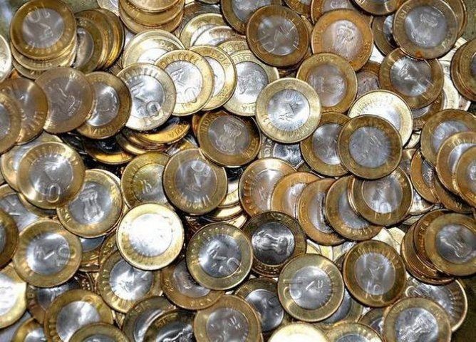 accept 10 Rupee coin without fear RBI message latest update '10 रुपयाची नाणी बिनधास्त स्वीकारा', थेट आरबीआयचा मेसेज!