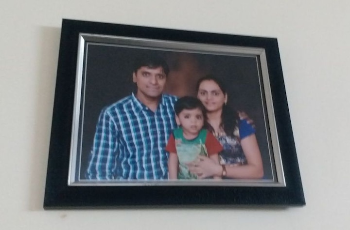 IT Engineer committed suicide with wife and son in Pune पुण्यात आयटी इंजिनिअरची पत्नी आणि मुलासोबत आत्महत्या