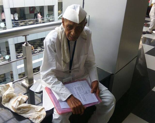 अखेर झुंज अपयशी, धर्मा पाटील यांचं निधन