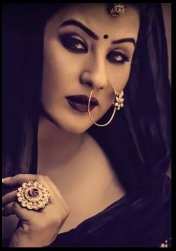 अभिनेत्री शिल्पा शिंदे