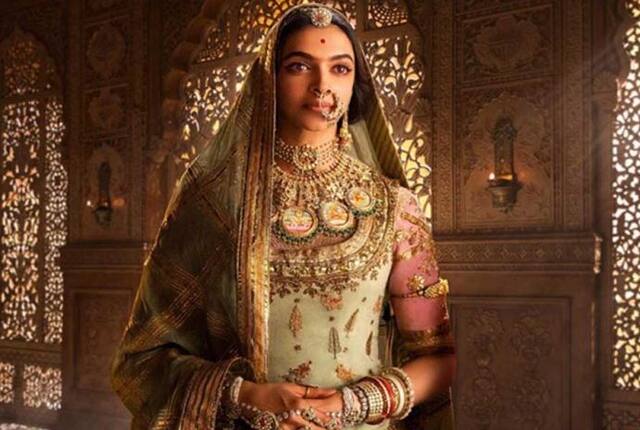 सहाव्या दिवशीही 'पद्मावत'ची घोडदौड सुरुच, एकूण कमाई...