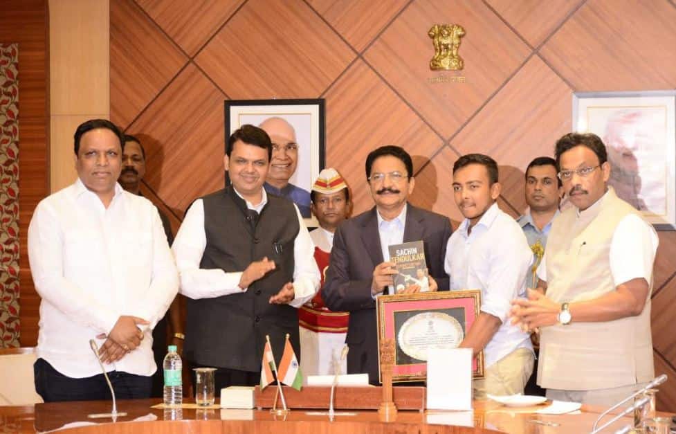 Under 19 team India players facilitated in rajbhavan विश्वविजेत्या अंडर-19 टीम इंडियाच्या शिलेदारांचा राजभवनात सत्कार