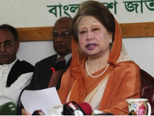 Bangladesh’s former PM Khaleda Zia jailed for five years in corruption case latest update बांगलादेशच्या माजी पंतप्रधान खलिदा झियांना 5 वर्ष तुरुंगवास