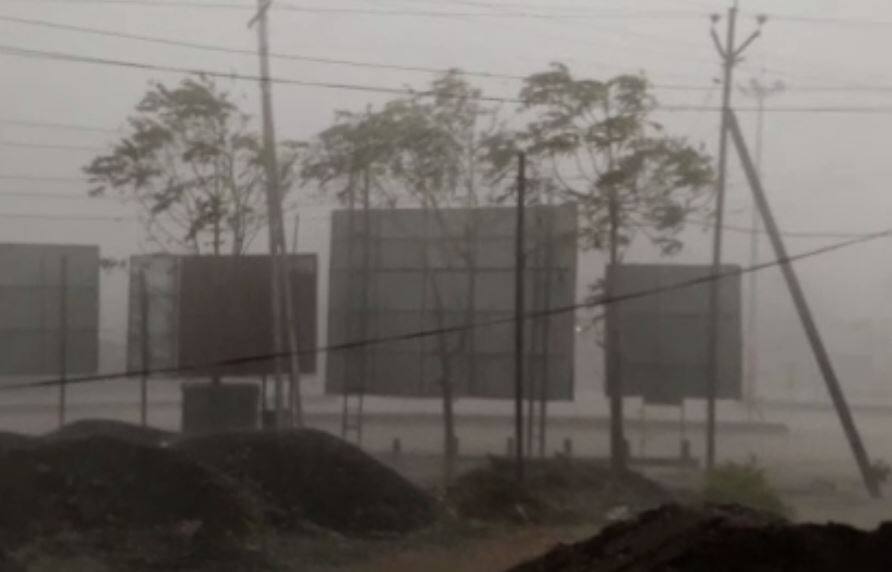 कोकण, कोल्हापुरात मुसळधार, विदर्भ, मराठवाड्याला पावसाची प्रतीक्षा Rain status in Maharashtra all regions latest updates कोकण, कोल्हापुरात मुसळधार, विदर्भ, मराठवाड्याला पावसाची प्रतीक्षा