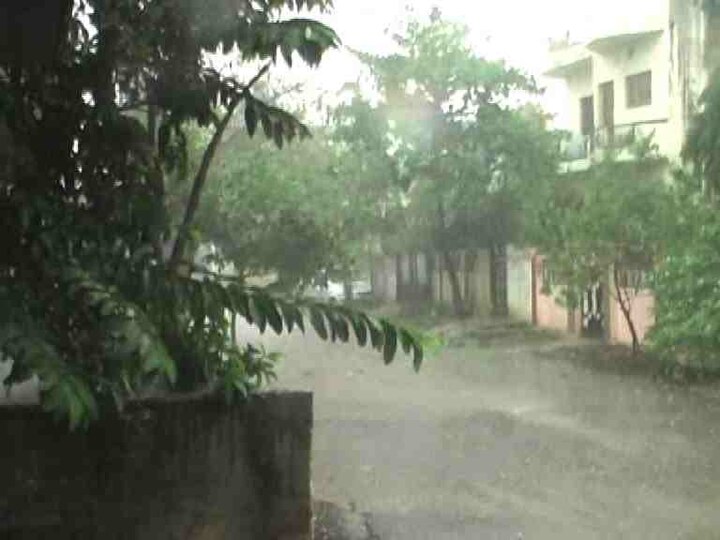 possibility of windy rain next two days in Marathwada Vidharbha latest update मराठवाडा-विदर्भासाठी पुढचे 2 दिवस धोक्याचे, वादळी पावसाची शक्यता