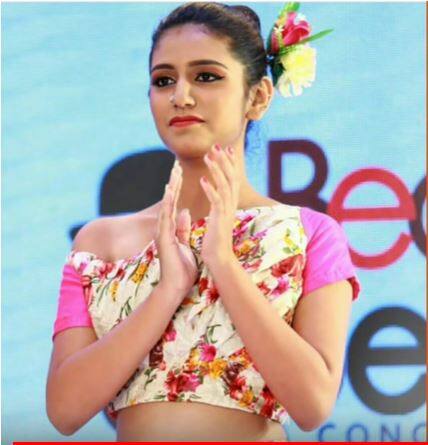 डोळा मारणारी 'व्हायरल गर्ल' प्रिया आहे तरी कोण?