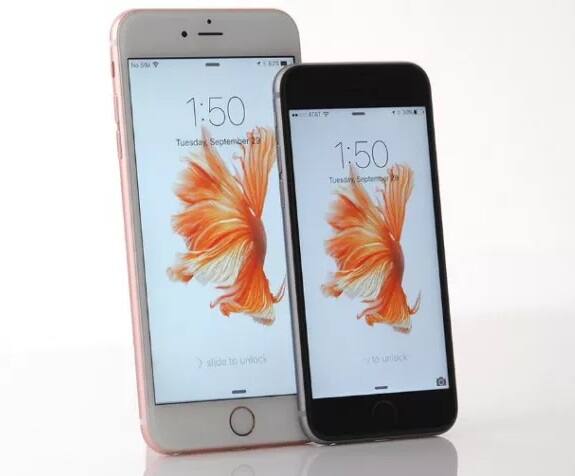 iPhone 6S (32GB): या स्मार्टफोनवर 6,000 रुपयांची सूट देण्यात आली असून 40,000 रुपये किंमतीचा हा स्मार्टफोन 34,000 रुपयात खरेदी करता येईल.