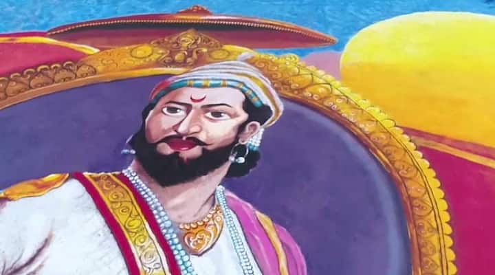 तब्बल ७२ तासांच्या अथक परिश्रमानंतर ही रांगोळी पूर्ण झाली. 
