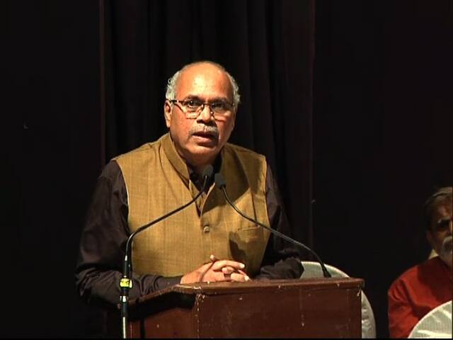 'बेळगावला महाराष्ट्रात समाविष्ट करुन घेण्यासाठी सरकारवर दबाव आणा'