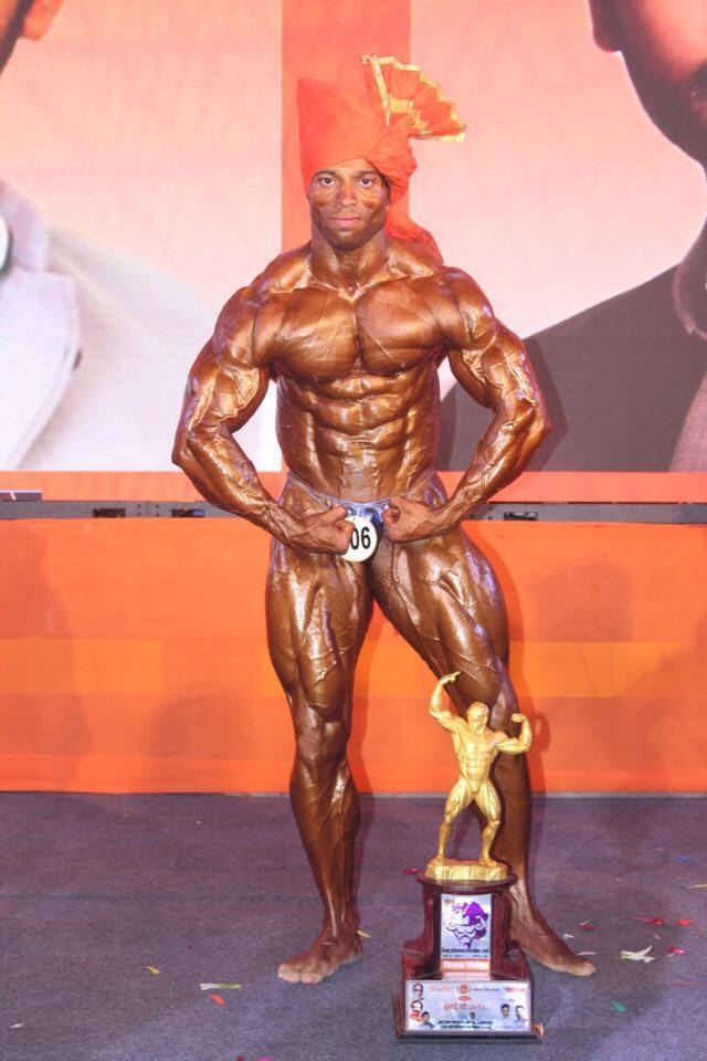 मुंबई श्रीचा पुरस्कार वितरण सोहळा खासदार आणि शिवसेना नेते आनंदराव अडसुळ, पर्यावरण मंत्री, शिवसेना नेते रामदास कदम यांच्या उपस्थितीत पार पडला.