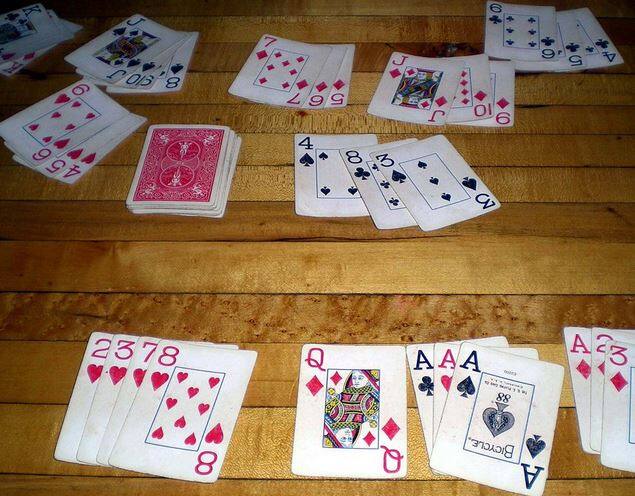 रम्मी खेळताना केवळ 4 खेळाडूंची सक्ती का? : हायकोर्ट