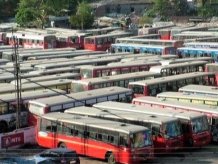 Nagpur city bus workers on strike hsc student facing problems नागपूर शहर बस कर्मचाऱ्यांचा संप, बारावीच्या विद्यार्थ्यांचे हाल