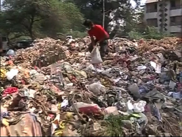 Aurangabad garbage issue goes on 13th day कचराकोंडीचा तेरावा दिवस, औरंगाबादकरांना श्वास घेणंही कठीण