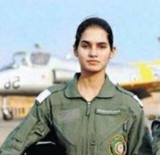  यानंतर तिने वायूदलात जाण्यासाठी कठोर परिश्रम घेतले. जर त्यांना वायूदलात ग्राऊंड जॉब मिळाला असता, तर त्याचा तात्काळ राजीनामा दिला असता, असं अवनी यांनी या मुलाखतीत सांगितलं होतं. (फोटो सौजन्य : ANI)