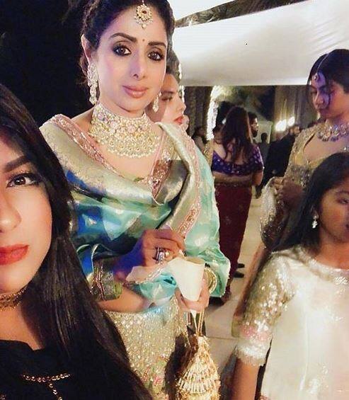 श्रीदेवी यांना बॉलिवूडची पहिली लेडी सुपरस्टार मानलं जातं.