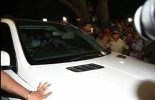 श्रीदेवींच्या अंत्यदर्शनासाठी सलमान मध्यरात्री कपूर कुटुंबीयांच्या निवासस्थानी