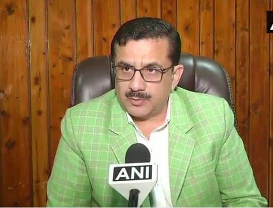 कुतुबमिनारासह ‘ही’ 9 ठिकाणं हिंदूंना परत करा : रिजवी