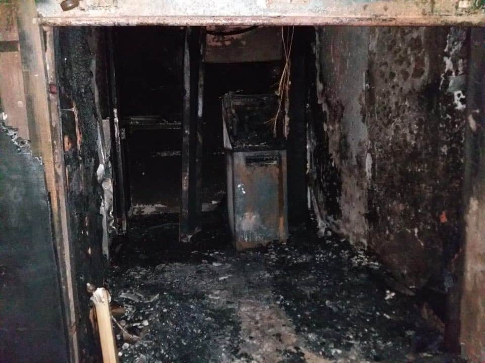 पणजीत धनलक्ष्मी बँकेचं एटीएम जळून खाक Dhanalakshmi Bank ATM fire in Panjim latest update पणजीत धनलक्ष्मी बँकेचं एटीएम जळून खाक